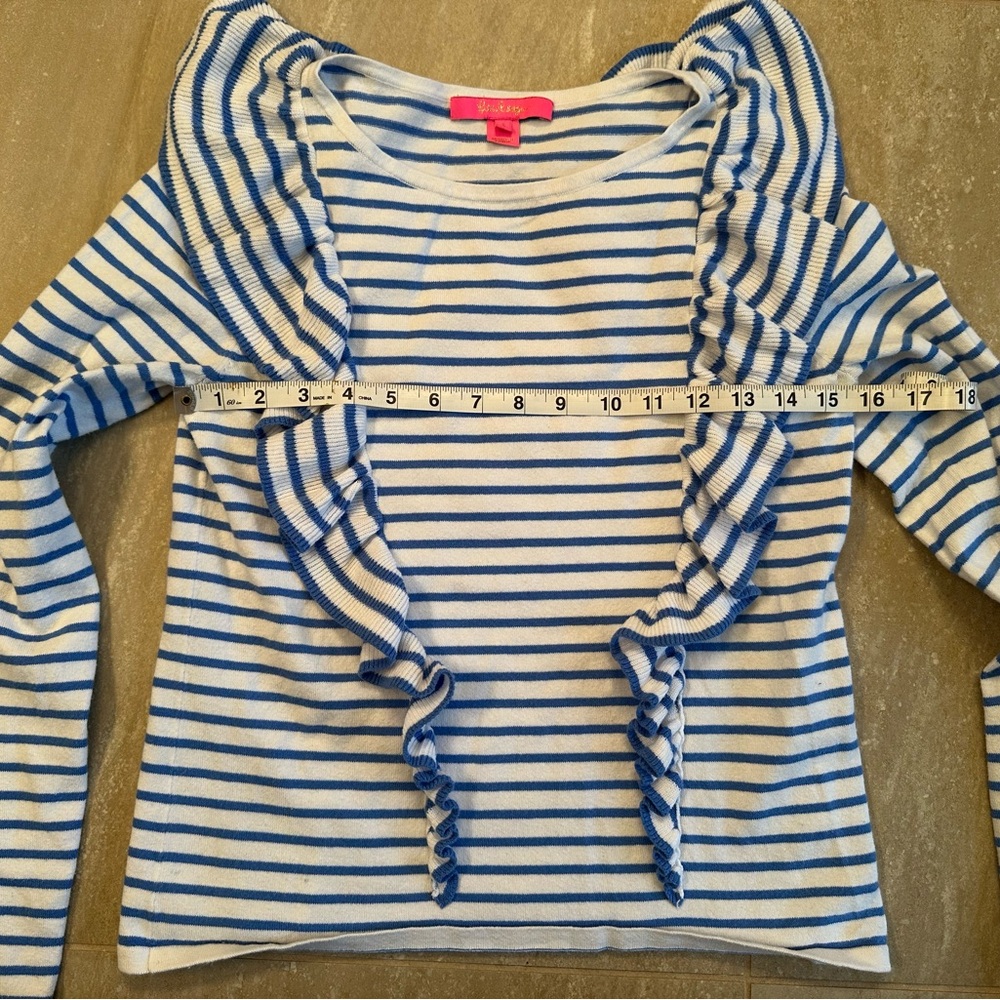 S- Lilly Pulitzer Blue and White Striped Top